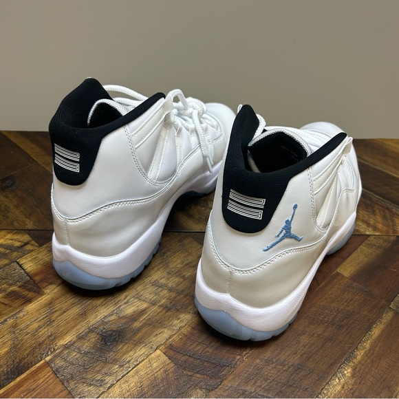 Air Jordan Retro 11 Legend Blue Size 11.5, OG New In Box main image 7